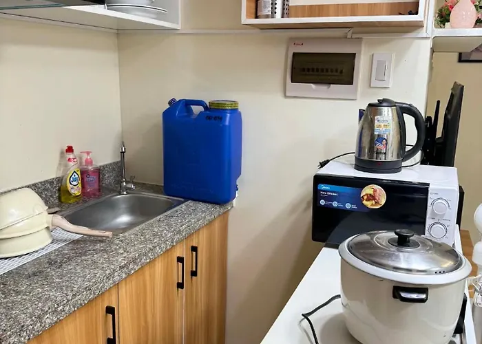 A & A Apartment *